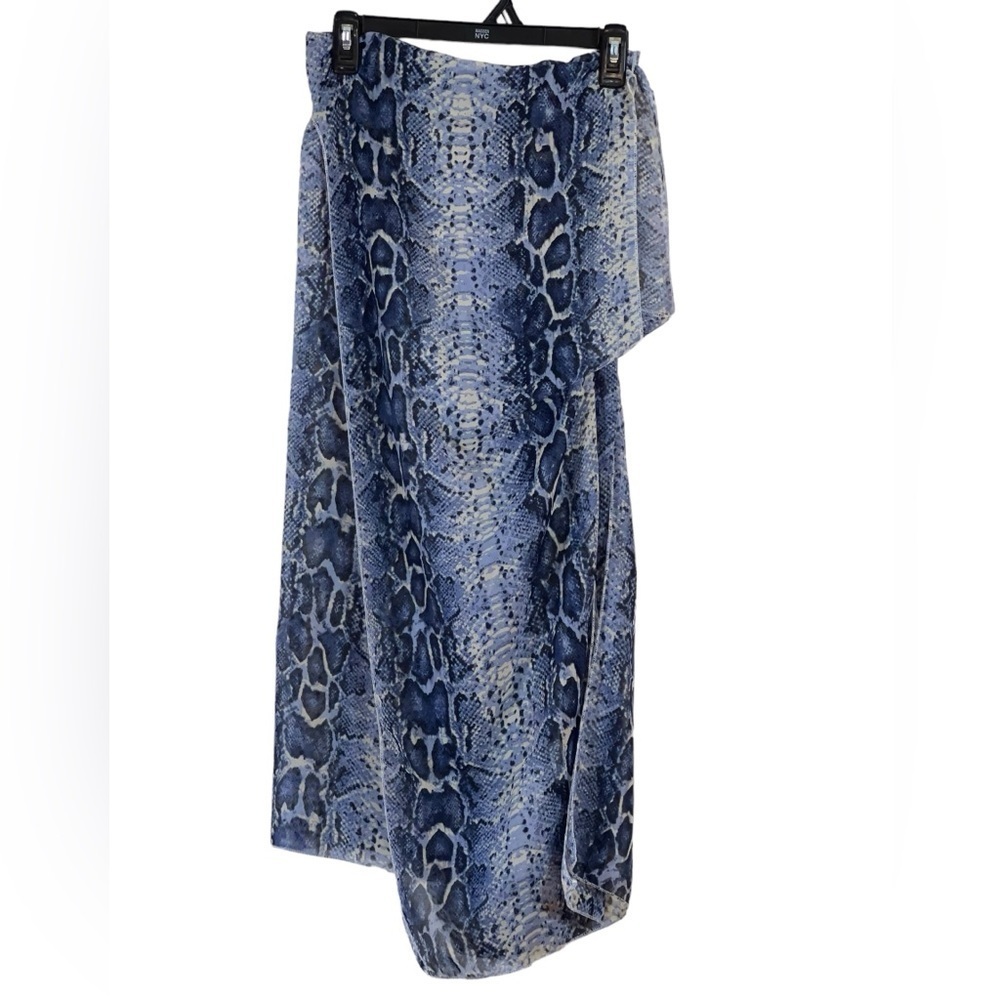 NWT- Bon Voyage snake skin patterned cover up. One size. - Picture 4 of 8